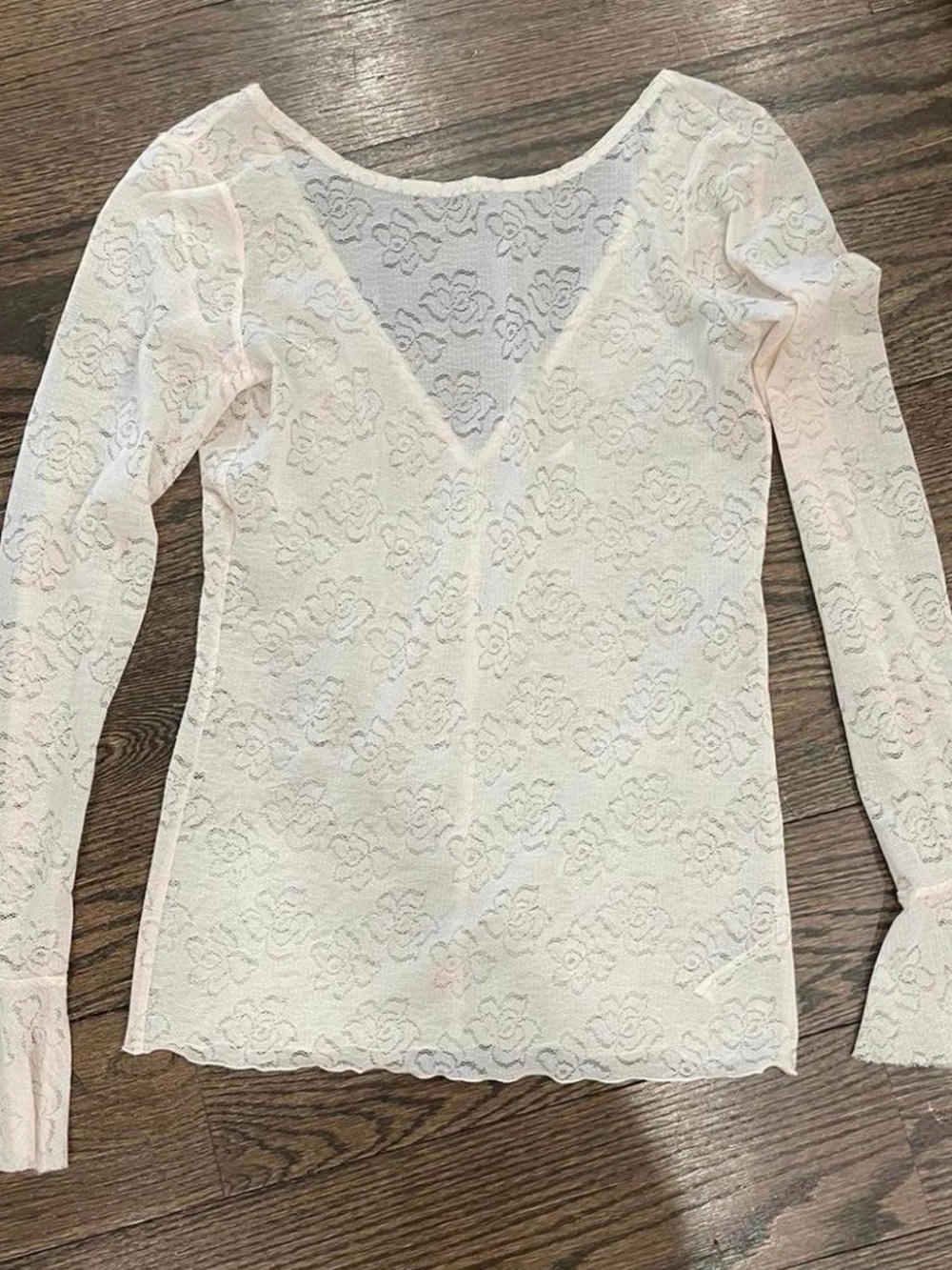 Nannette White Lace V-Neck Long Sleeve Top
